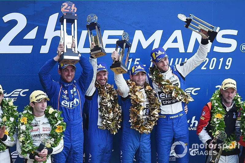 Podium LMP2 : #36 Signatech Alpine Matmut Alpine A470: Nicolas Lapierre, Andre Negrao, Pierre Thiriet