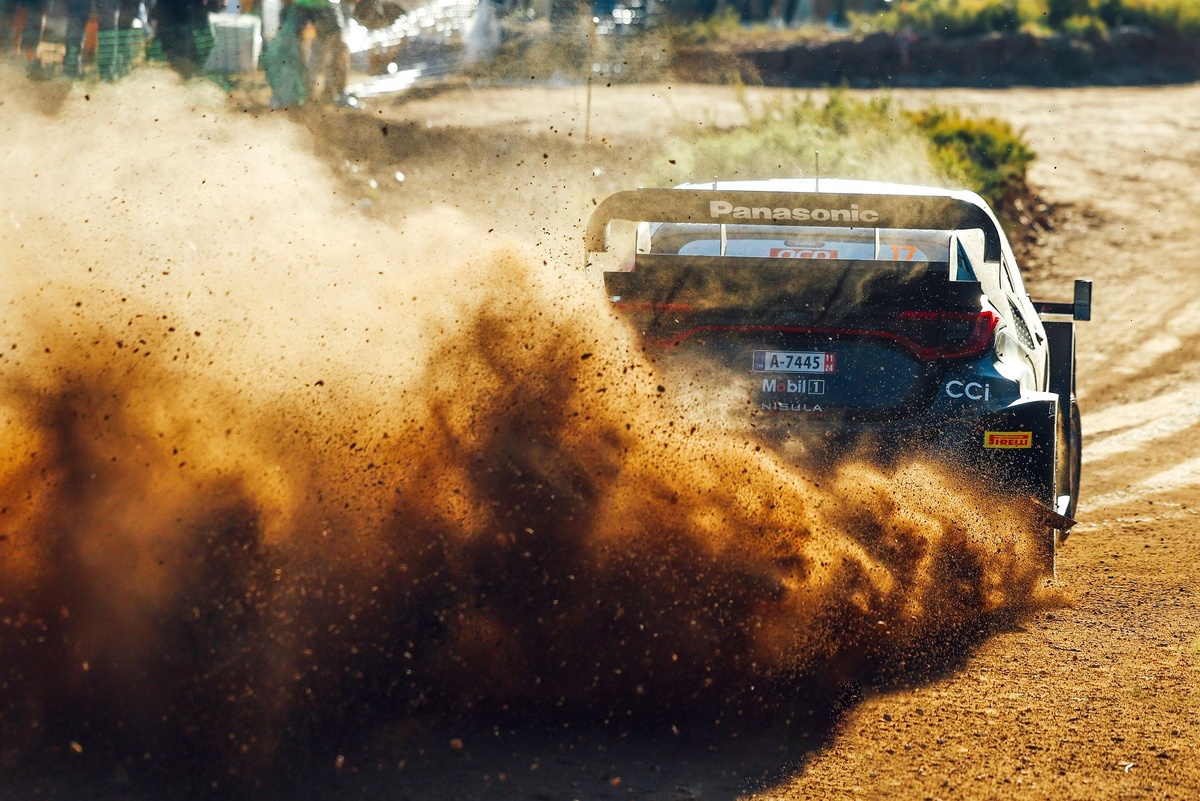 WRC Portugal: Ogier responds to Tanak challenge to lead into final day