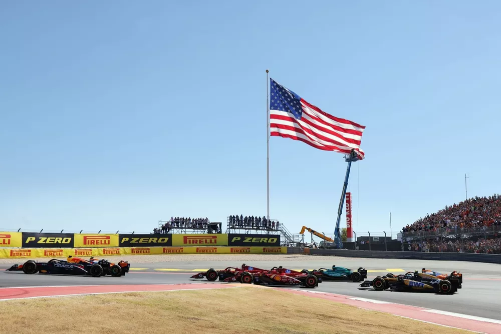 Max Verstappen, Red Bull Racing RB20, Lando Norris, McLaren MCL38, Charles Leclerc, Ferrari SF-24, Carlos Sainz, Ferrari SF-24