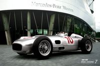 Gran Turismo incluye el Mercedes con el que Fangio gan&oacute; en F1