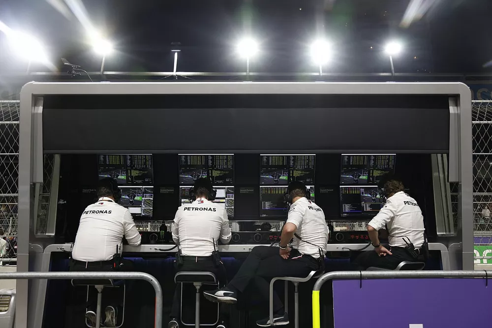Mercedes engineers on the pit wall