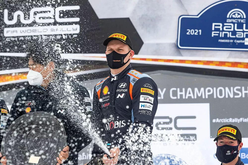 Podium: Ott T&auml;nak, Hyundai Motorsport