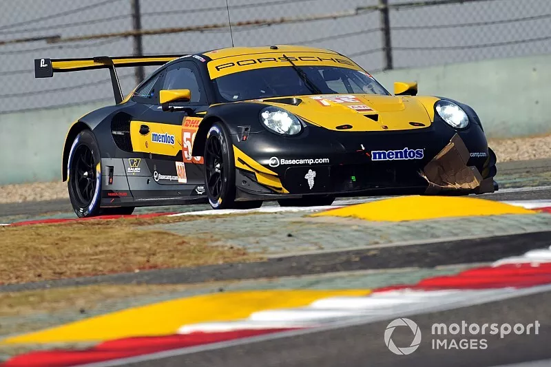 #56 Team Project 1 Porsche 911 RSR: Egidio Perfetti, David Heinemeier Hansson, Matteo Cairoli 