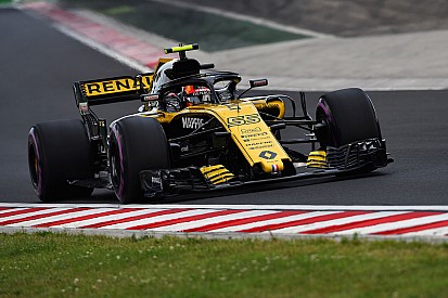 Sainz: İki araçla son seansa kalmaktan mutluyum