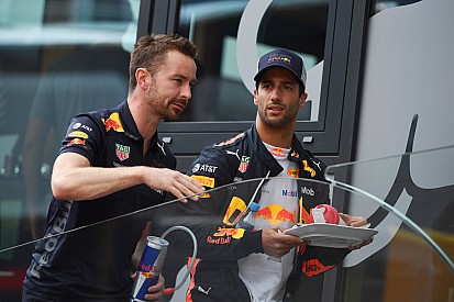 Hulkenberg: Ricciardo'nun sahip olduğu bilgiler Renault'ya yardımcı olabilir