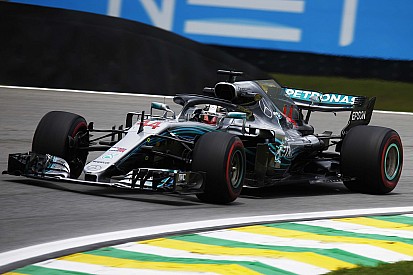GP Brasil: Hamilton taklukkan Vettel untuk rebut pole
