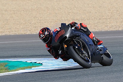 Stoner non ha dubbi: "Per Lorenzo sarà più facile il passaggio dalla Ducati alla Honda"