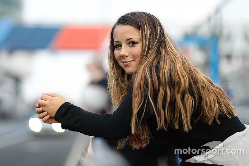 #459  Porsche Cayman: Carrie Schreiner