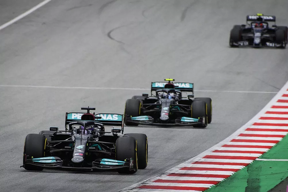 Lewis Hamilton, Mercedes W12,Valtteri Bottas, Mercedes W12,Pierre Gasly, AlphaTauri AT02