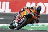 Ra&uacute;l Fern&aacute;ndez se impone en la carrera de Moto2 en Assen