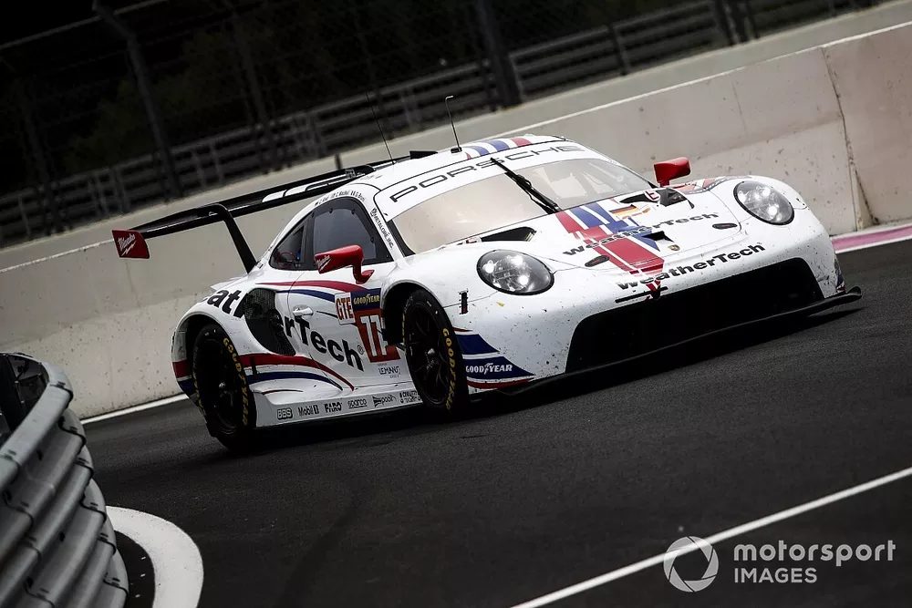#77 Proton Competition Porsche 911 RSR - 19: Christian Ried, Cooper MacNeil, Gianmaria Bruni