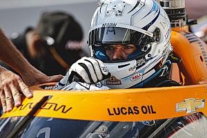 Oliver Askew reemplaza a Rosenqvist en la Carrera 2 de Detroit