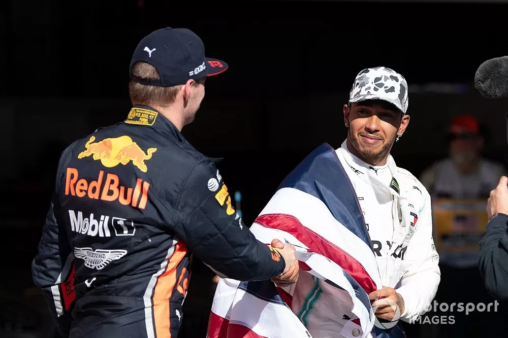Max Verstappen, Red Bull Racing, f&eacute;licite Lewis Hamilton pour son sixi&egrave;me titre mondial