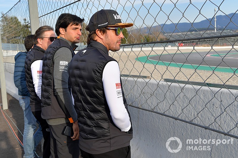 Sainz: Alonso'nun benim yerime sezon içi testine katılması sorun değil