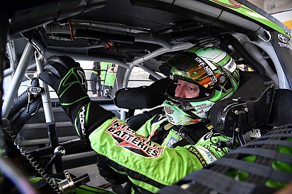 Kyle Busch lidera la primera práctica en New Hampshire y Suárez en 22
