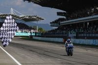 Alex Márquez celebra el subcampeonato con un inapelable triunfo en Sepang