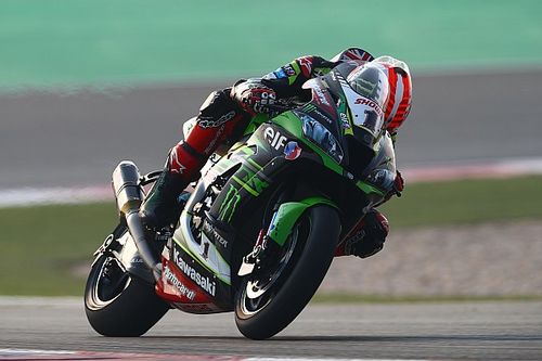 Rea gana la primera carrera de Qatar y da la triple corona a Kawasaki