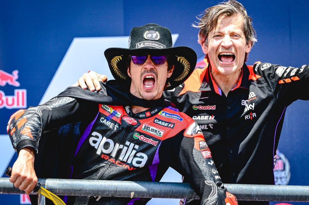 Massimo Rivola, CEO de Aprilia Racing, Maverick Viñales, Aprilia Racing Team