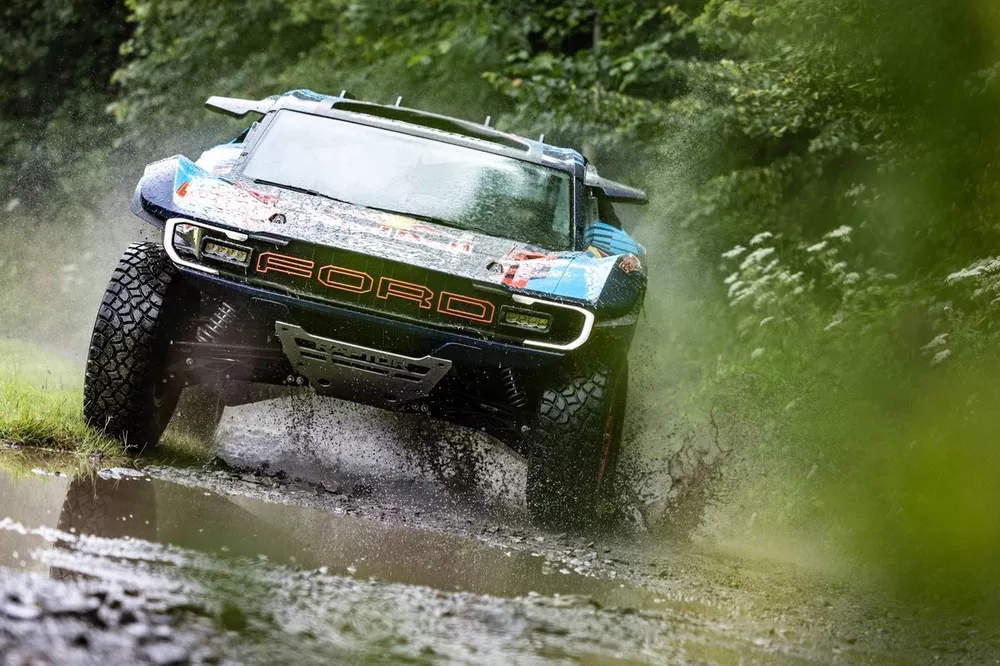 Ford Raptor T1+  
