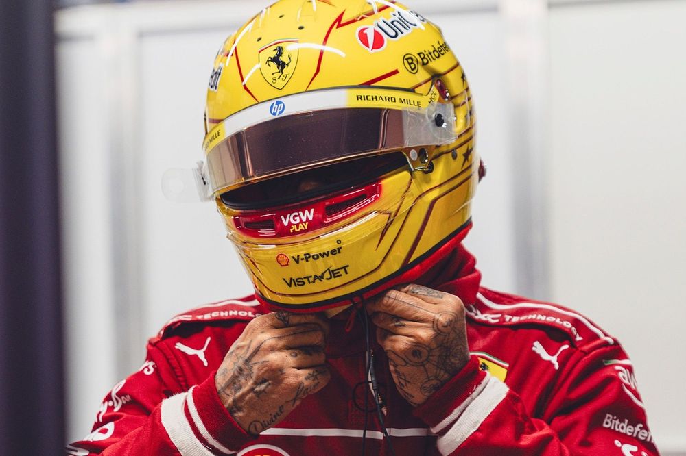 Lewis Hamilton, Test de Ferrari en Barcelona