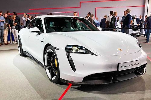 Porsche Taycan 2020 estreia como super sedã elétrico de até 761 cv