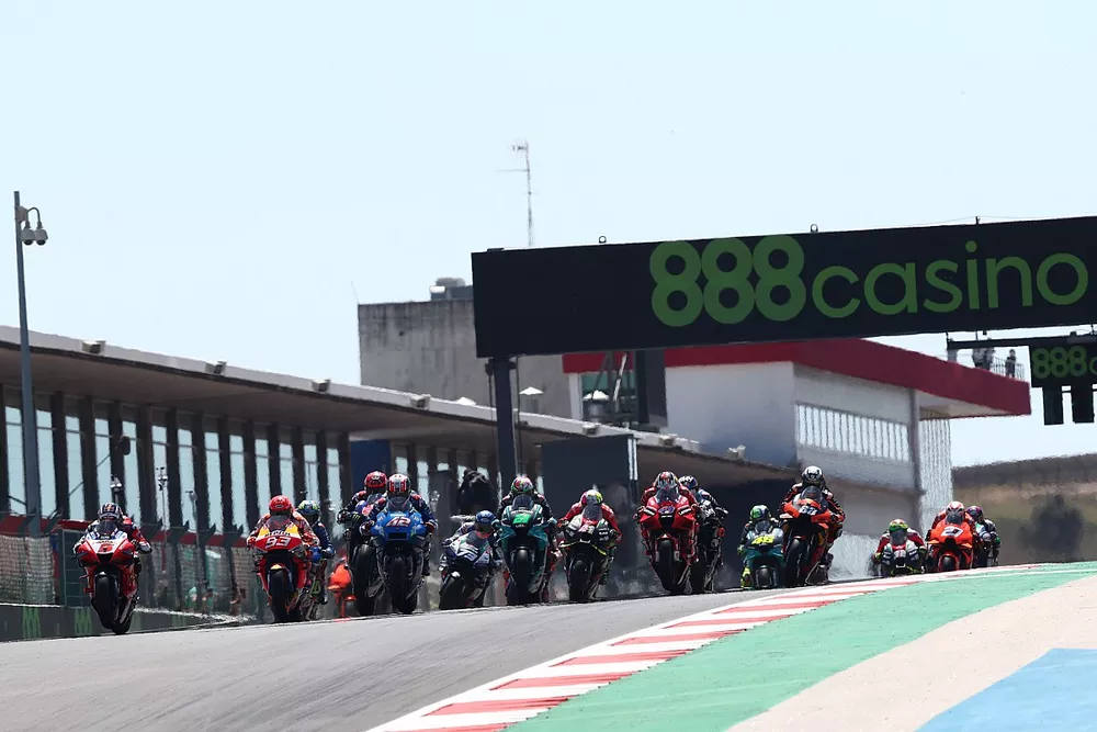 Inicio Johann Zarco, Pramac Racing l&iacute;der