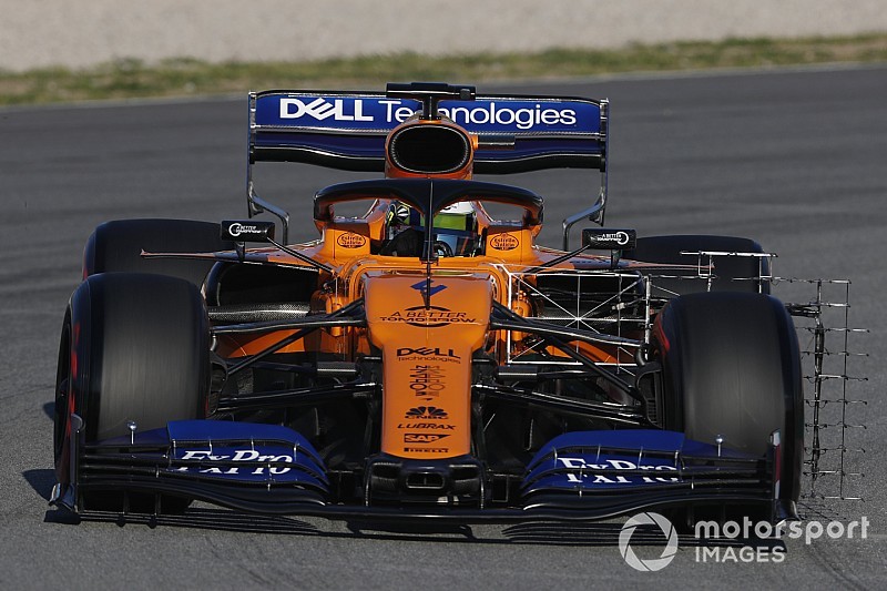 Test F1 Barcellona, Giorno 1: McLaren in testa con Norris. Ferrari e Mercedes primi problemi