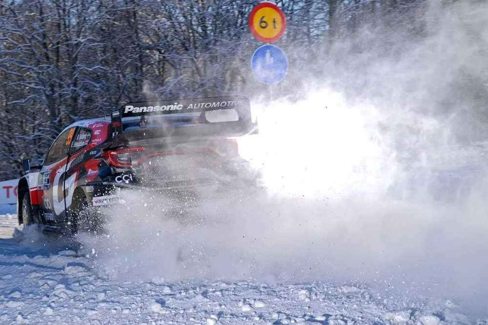 Oliver Solberg, Elliott Edmondson, Toyota Gazoo Racing WRT Toyota GR Yaris Rally1