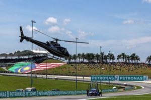 Jos&eacute; Antonio Rueda y Dettwiler, evacuados en helic&oacute;ptero tras un espantoso accidente