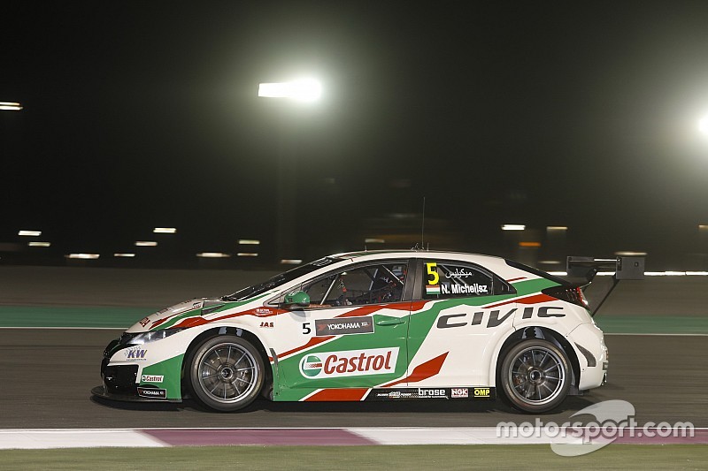 Qatar WTCC: Michelisz breaks lap record in Thursday practice