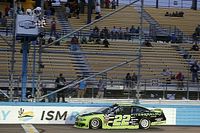 Brad Keselowski gana en su debut en 2018 en Xfinity