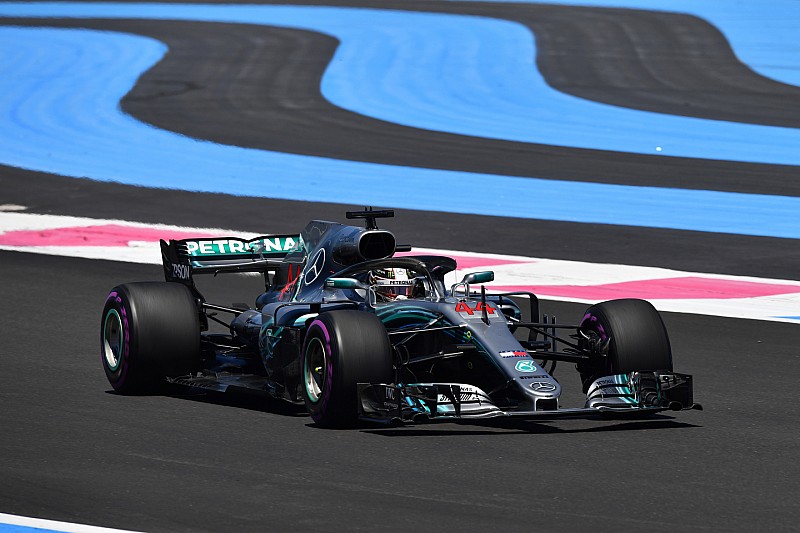 Hamilton ook rapste in tweede training Franse Grand Prix, derde tijd voor Verstappen