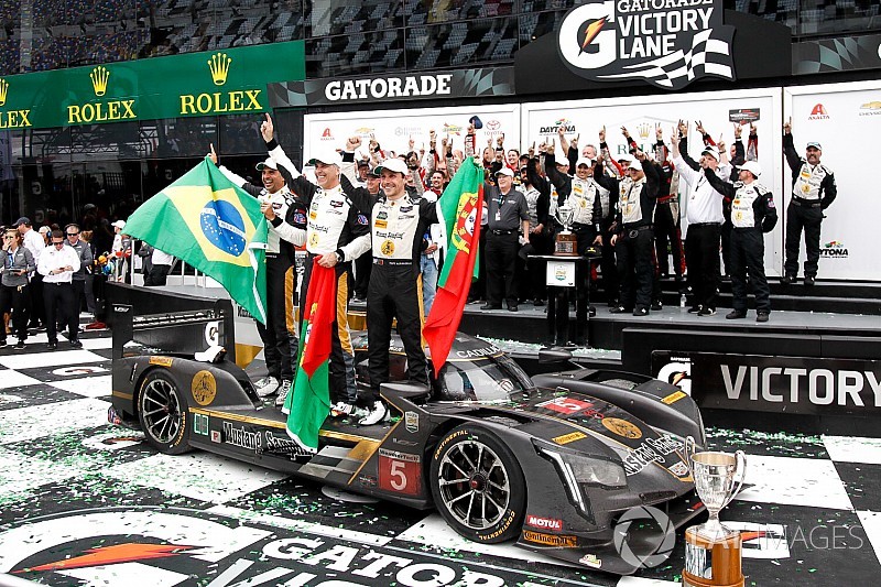 デイトナ24時間:5号車キャデラック、周回数レコードで優勝