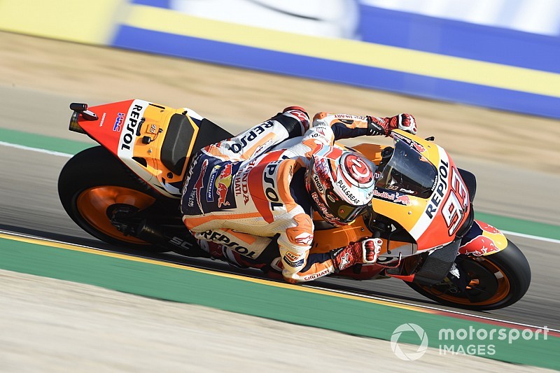 Marquez fergeteges csatát nyert meg Doviziosóval szemben - Iannone harmadik, Lorenzo ijesztően bukott