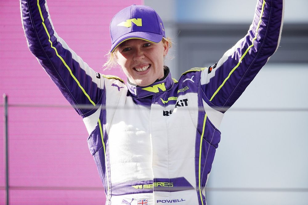 Alice Powell, 1st position, on the podium