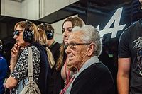 La mujer de 87 a&ntilde;os que llev&oacute; la ternura al paddock de F&oacute;rmula 1