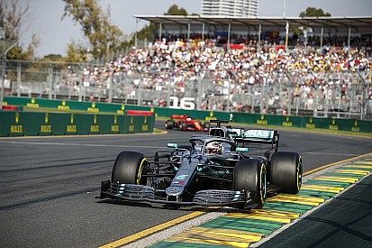 Hamilton a padlólemezzel bajlódott, Bottasnak eszébe sem jutott a csapatutasítás
