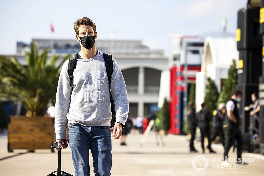 Romain Grosjean, Haas F1, en el paddock