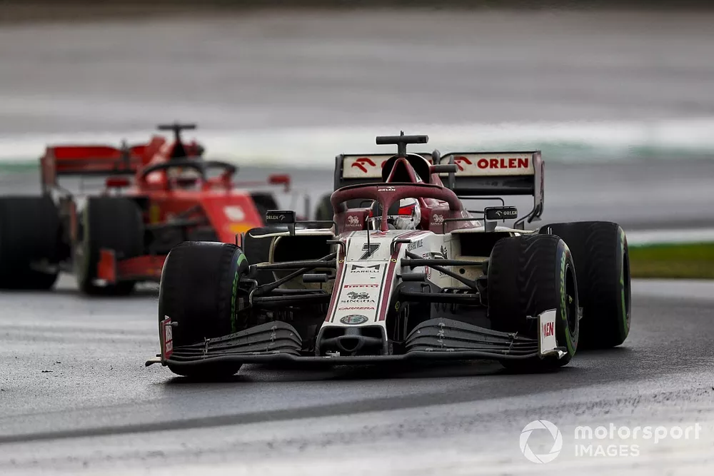 Kimi Raikkonen, Alfa Romeo Racing C39, Sebastian Vettel, Ferrari SF1000
