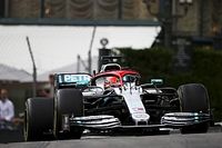 Hamilton "salvó" a Mercedes tras un error con los neumáticos