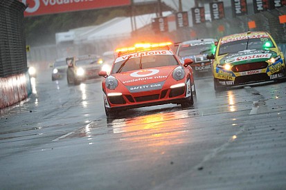 Van Gisbergen wants time-certain Supercars finishes abolished