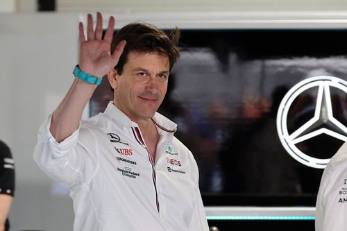 Toto Wolff reconoce que Verstappen gan&oacute; en 2021 "con un coche peor"