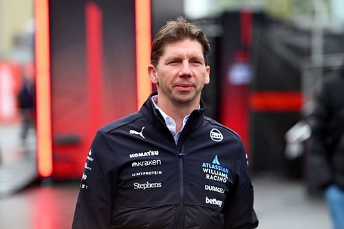 James Vowles regresará a las pistas en las 12 Horas del Golfo