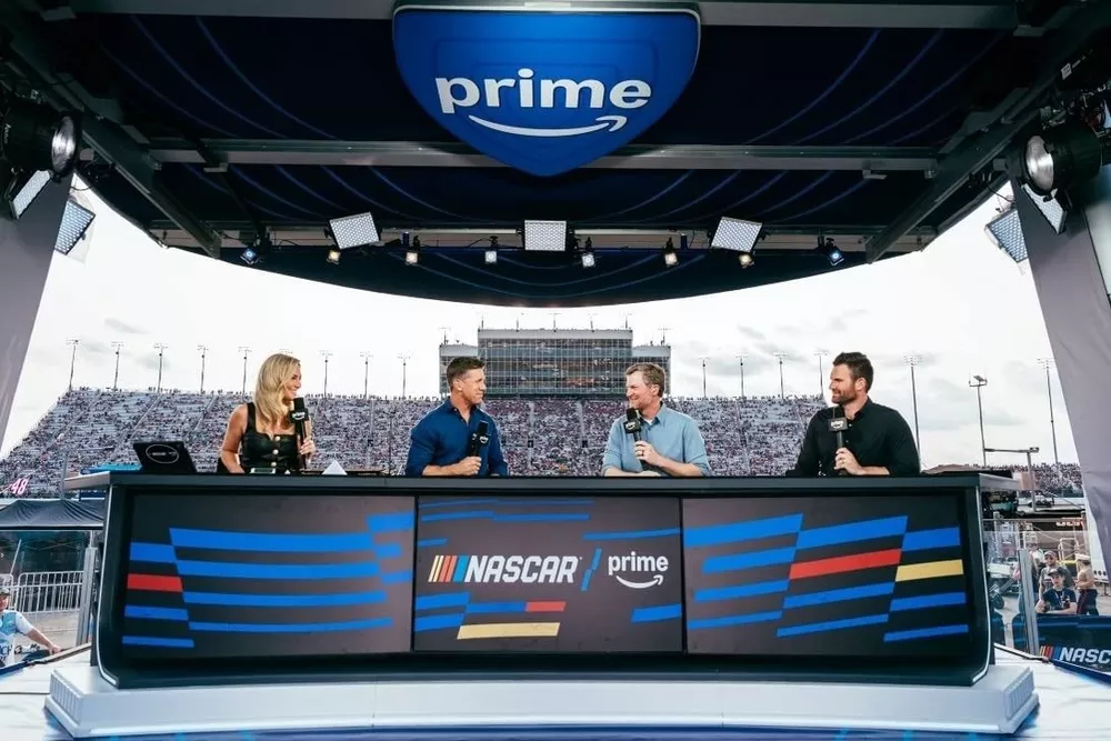 NASCAR_THUMBNAIL_jpeg