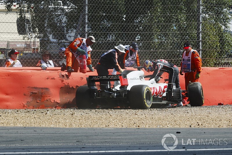 Kecelakaan di zona DRS karena faktor pembalap - FIA