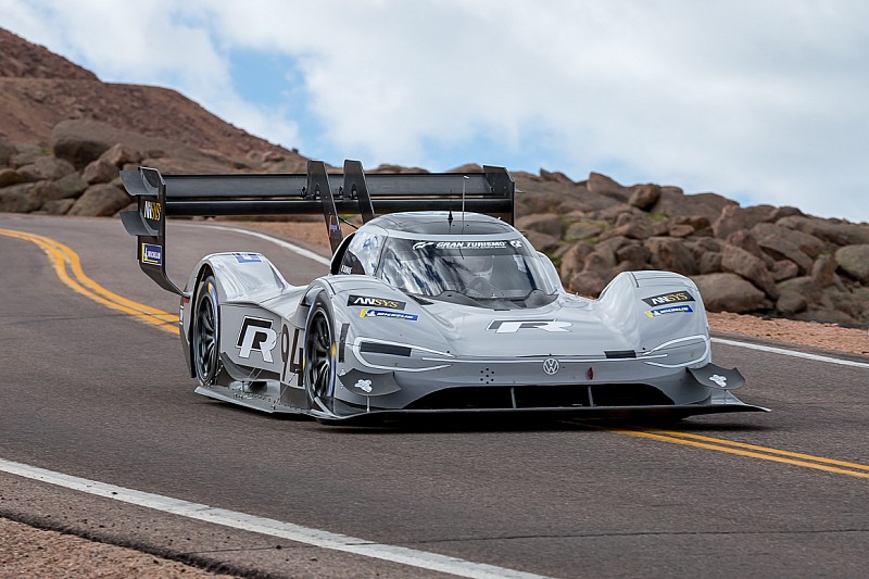 Volkswagen I.D R побив рекорд електромашин на Фестивалі швидкості в Гудвуді