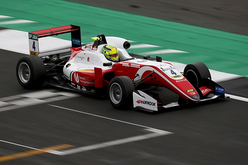 Mick Schumacher centra il secondo successo stagionale in Gara 2 a Silverstone