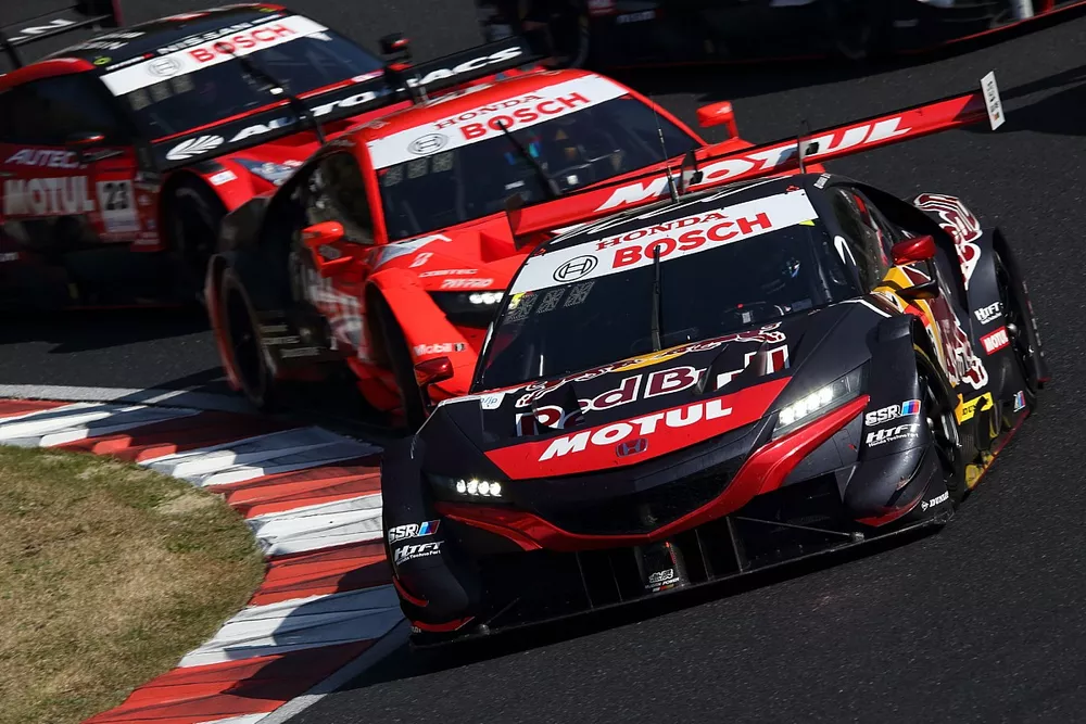 #16 Red Bull MOTUL MUGEN NSX-GT