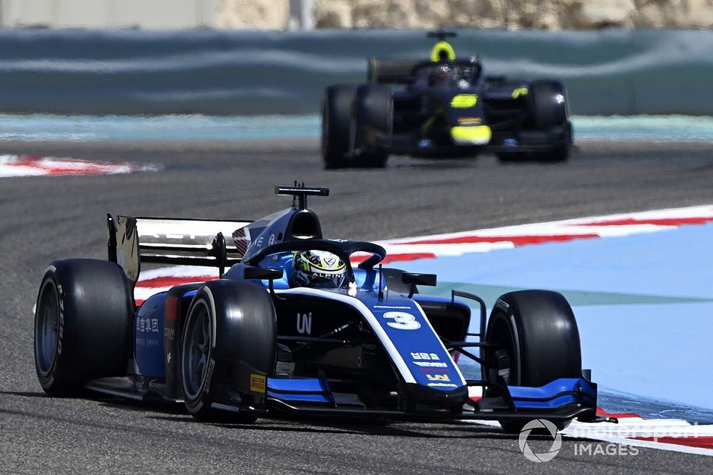 Guanyu Zhou, Uni-Virtuosi Racing

