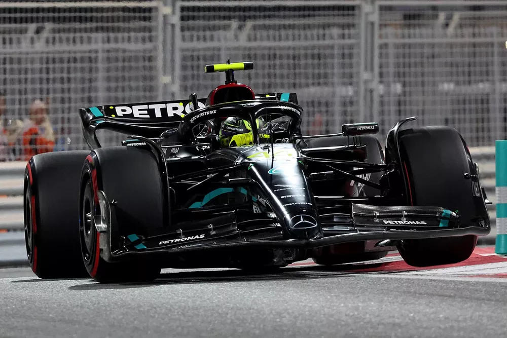 Lewis Hamilton, Mercedes F1 W14 